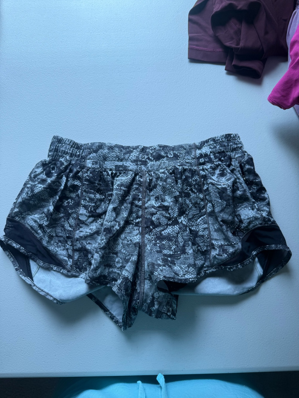 Lululemon Hotty Hot Shorts 2.5” Inseam Size 8